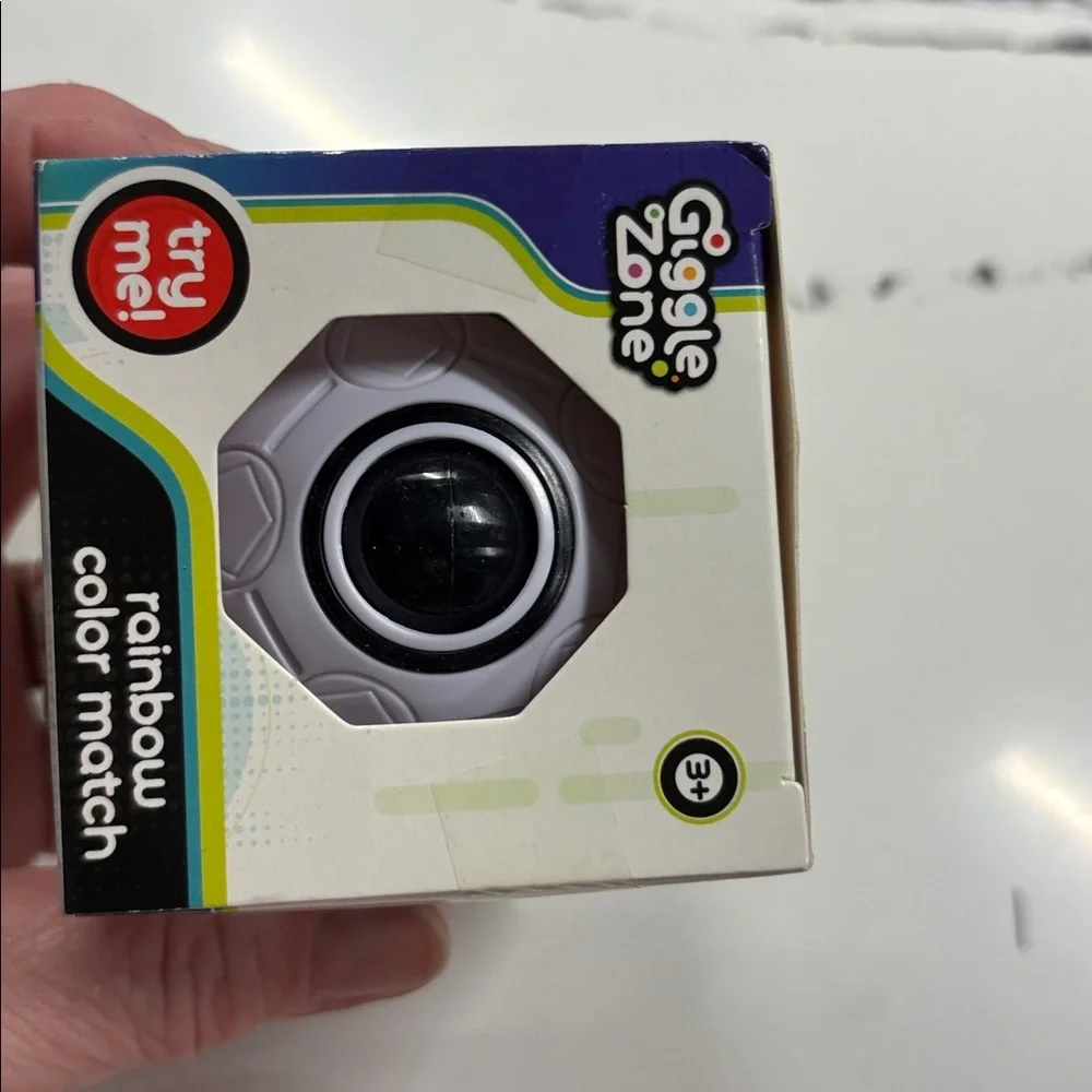 Rainbow Color Match Toy - White and Green